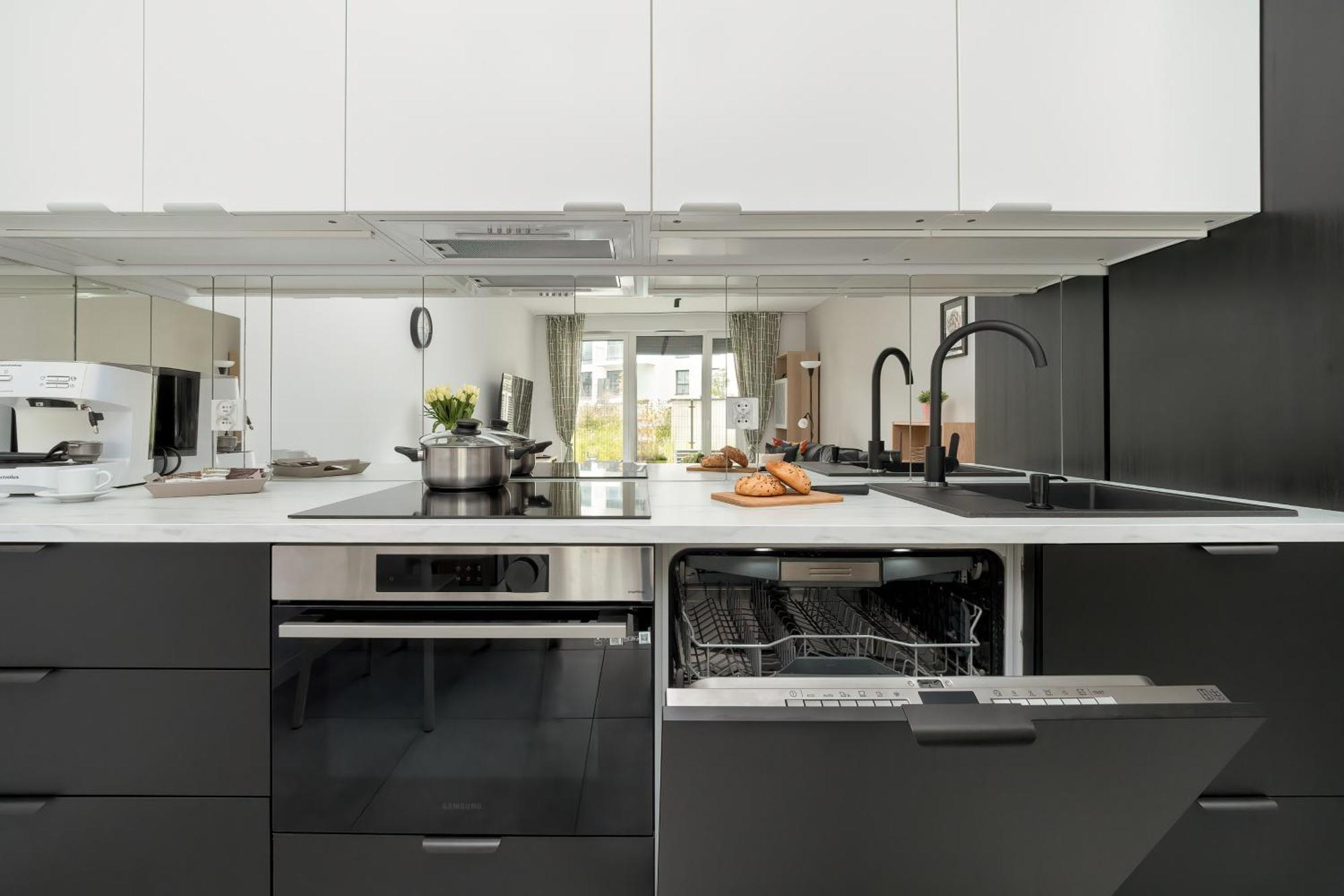 Sea And Stadium Apartments In Good Design With Parking & Garden By Rent Like Home グダニスク エクステリア 写真